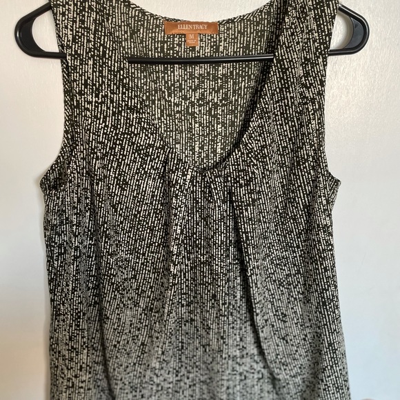 Ellen Tracy Pleated Sleeveless Top - Size M - Picture 3 of 11